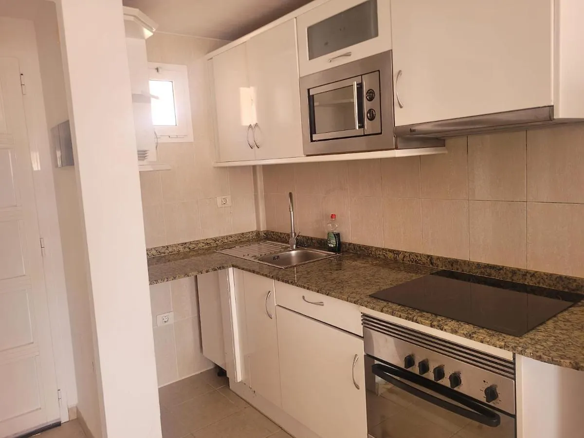 Apartamento Funcional En Residencial Con Piscina En Inmejorable Ubicacion En Centro De La Isla 칼레타데푸스테 0*,