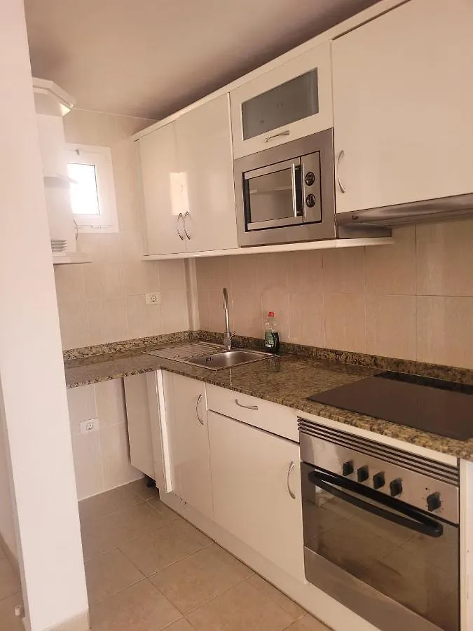 Apartamento Funcional En Residencial Con Piscina En Inmejorable Ubicacion En Centro De La Isla 칼레타데푸스테 0*,  스페인
