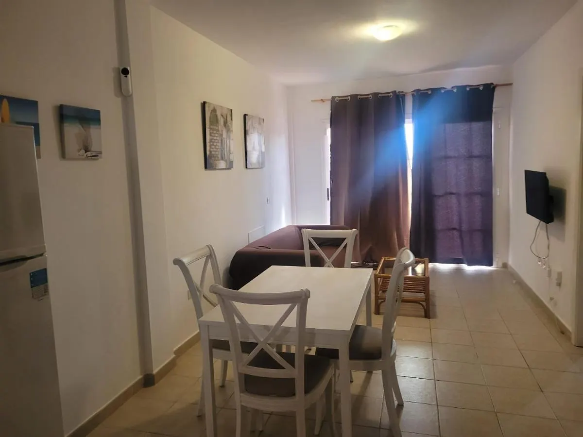 Apartamento Funcional En Residencial Con Piscina En Inmejorable Ubicacion En Centro De La Isla 칼레타데푸스테 스페인