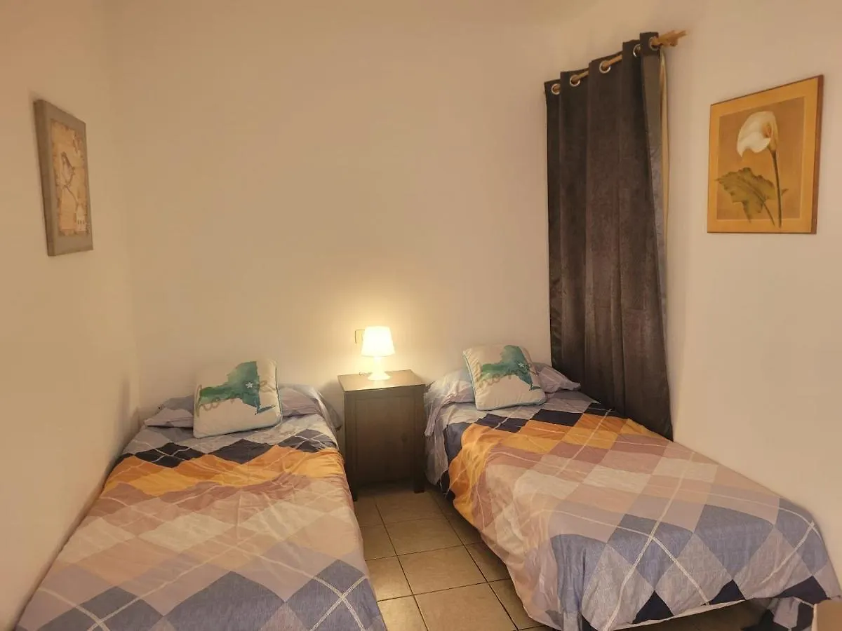 Apartamento Funcional En Residencial Con Piscina En Inmejorable Ubicacion En Centro De La Isla Caleta De Fuste
